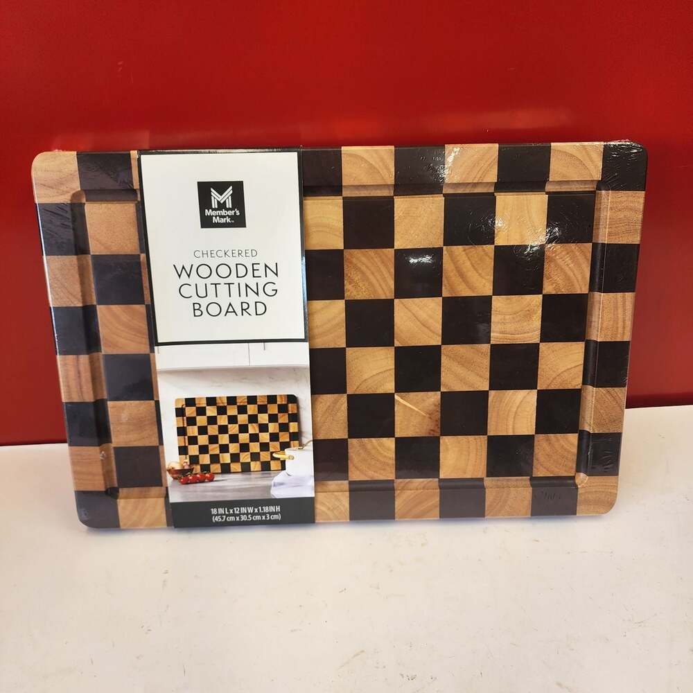 Member's Mark Checkered Wooden Cutting Board 18 in L x 12 in W